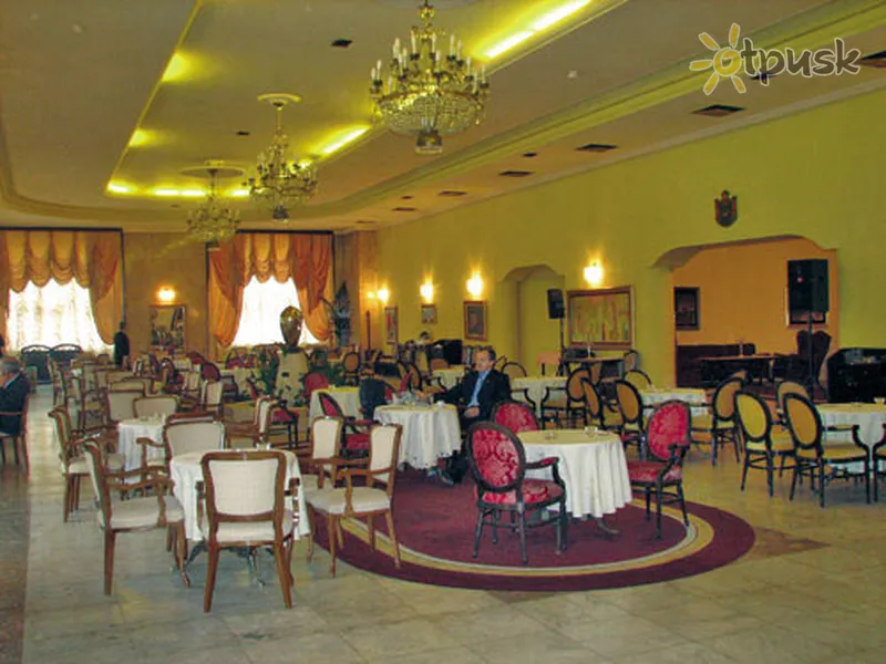 Фото отеля Crna Gora 3* Подгорица Черногория бары и рестораны