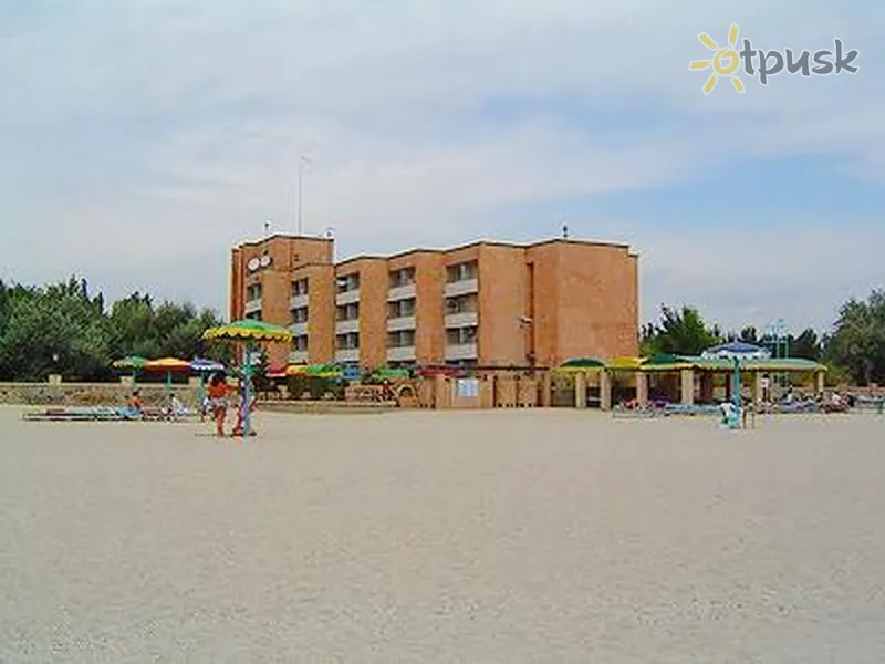 Фото отеля Азов 2* Бердянск Украина пляж