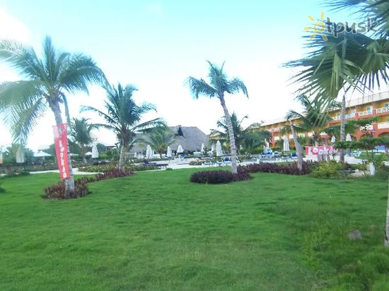 Фото отеля Grand Paradise Bavaro 4* Punta Kana Dominikos Respublika išorė ir baseinai