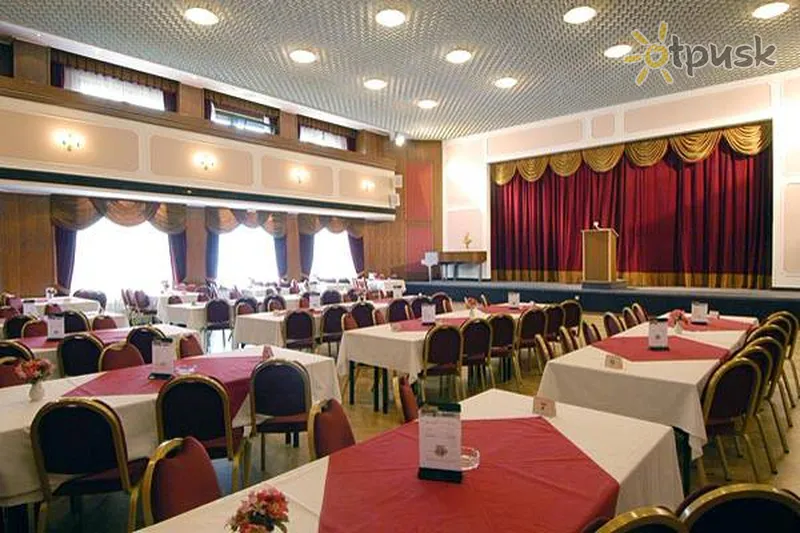 Фото отеля Chateau Monty Spa Resort 4* Марианске-Лазне Чехия бары и рестораны