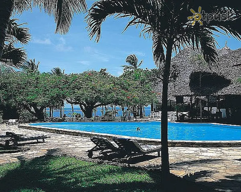 Фото отеля Coconut Village 3* Малинди Кения экстерьер и бассейны