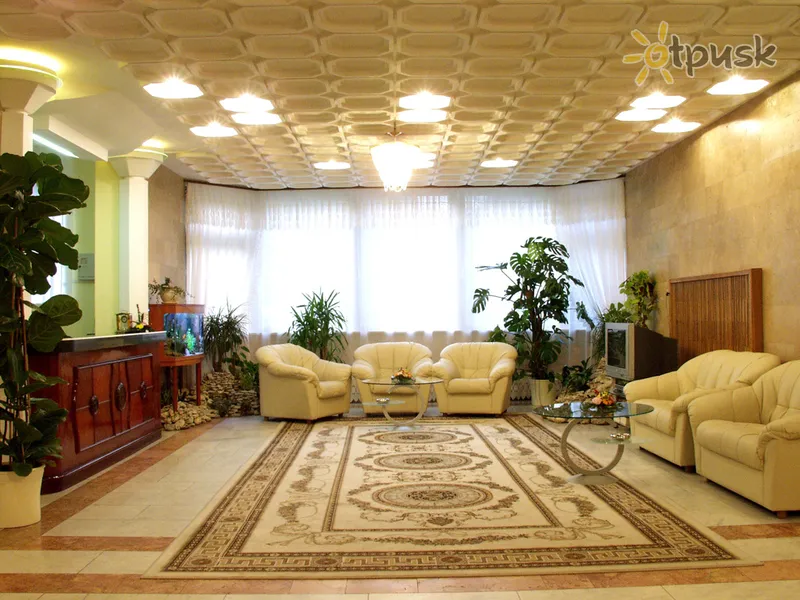 Фото отеля Придеснянский 3* Чернигов Украина лобби и интерьер