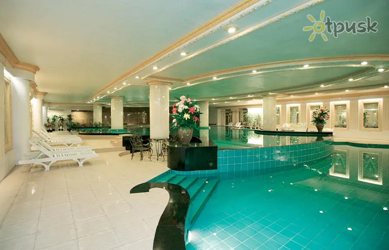 Фото отеля Adriatic Palace Hotel 4* Бангкок Таїланд екстер'єр та басейни