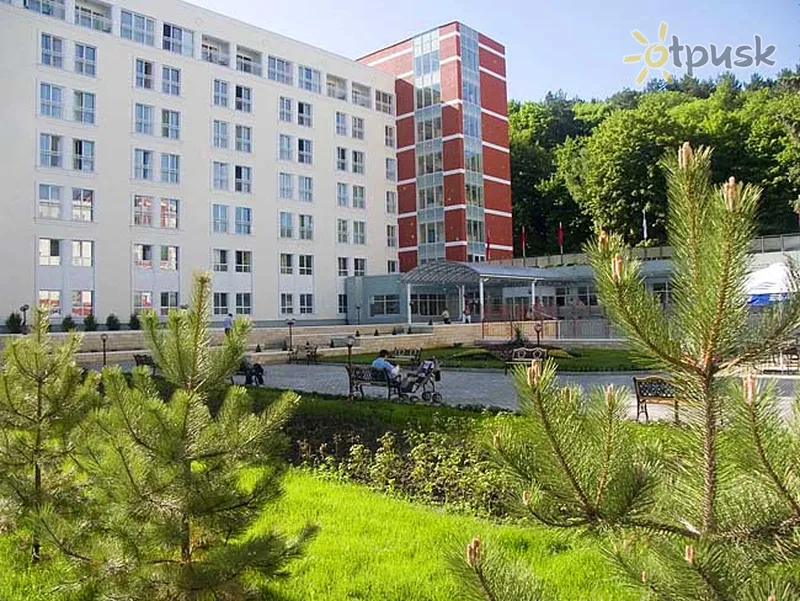 Фото отеля Плаза 4* Кисловодск россия экстерьер и бассейны
