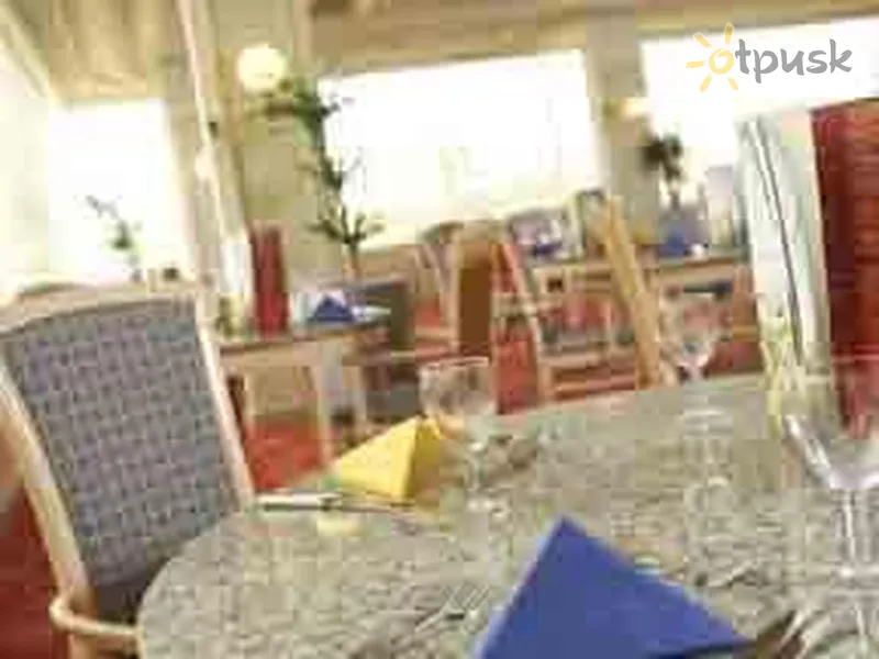 Фото отеля Gatwick Moat House 3* Лондон Великобритания бары и рестораны