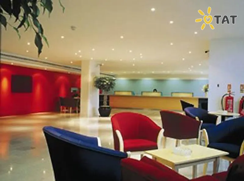 Фото отеля St Giles Heathrow 3* Лондон Великобританія лобі та інтер'єр