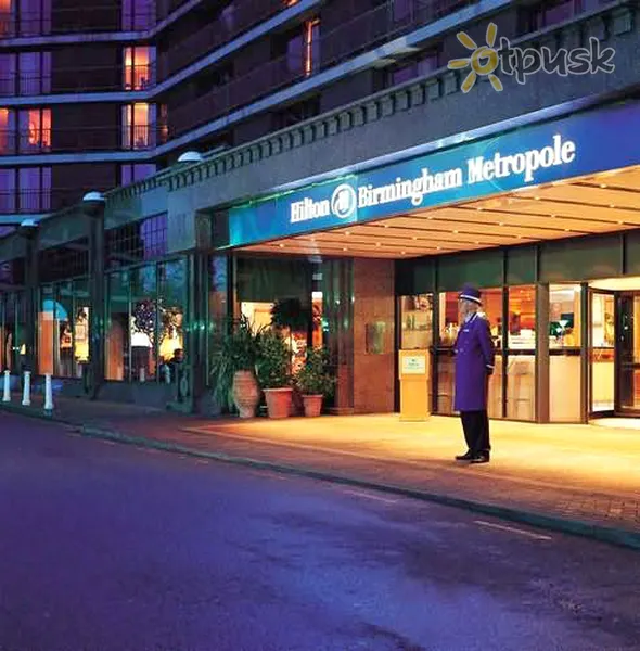 Фото отеля Hilton Birmingham Metropole 4* Бирмингем Великобритания экстерьер и бассейны