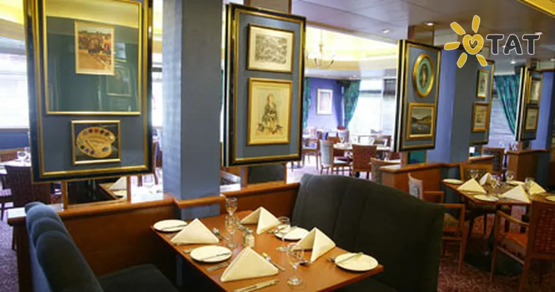 Фото отеля DoubleTree by Hilton London Ealing 4* Лондон Великобританія бари та ресторани