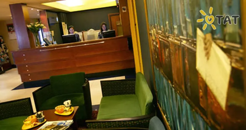 Фото отеля DoubleTree by Hilton London Ealing 4* Лондон Великобританія лобі та інтер'єр