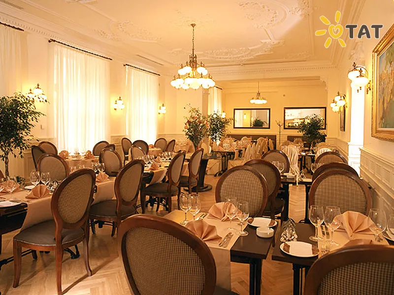 Фото отеля Mercure Praha Old Town 4* Прага Чехія бари та ресторани