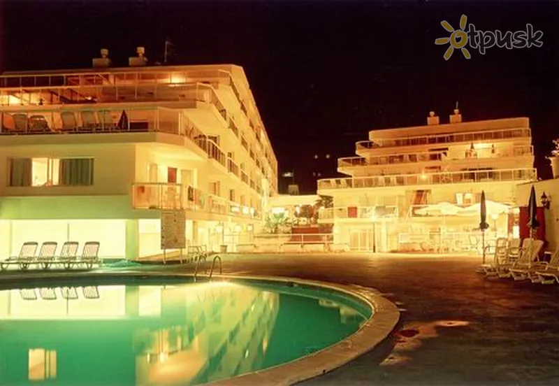 Фото отеля Ses Fontanellas Plaza 4* о. Ібіца Іспанія екстер'єр та басейни