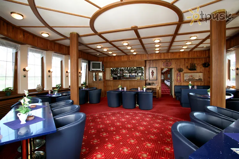 Фото отеля Botel Albatros 3* Прага Чехия бары и рестораны