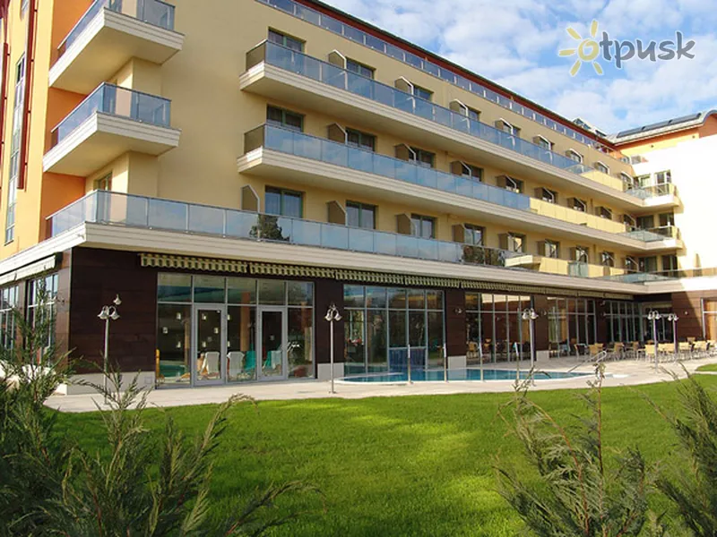 Фото отеля Balneo Hotel Zsori 4* Мезёкёвешд Венгрия экстерьер и бассейны