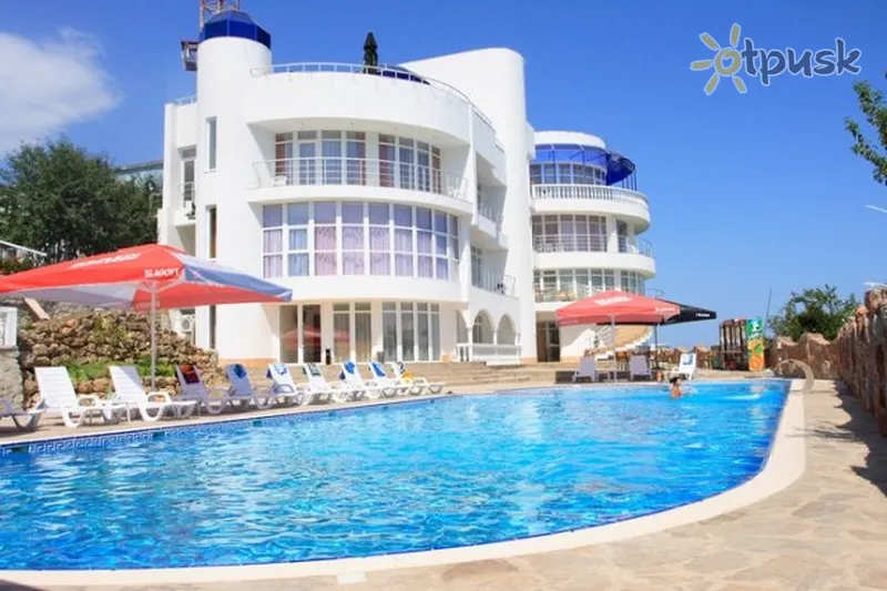 Фото отеля Majestic 3* Partenīts Krima ārpuse un baseini