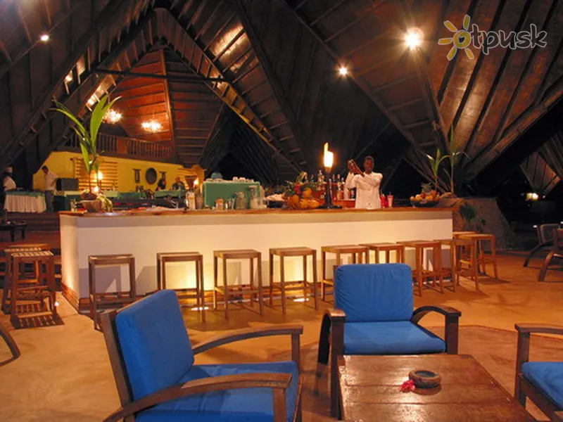 Фото отеля New Emerald Cove 4* par. Praslin Seišelu salas bāri un restorāni