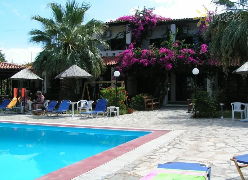 Фото отеля Aloi Hotel 3* Kreta – Heraklionas Graikija išorė ir baseinai