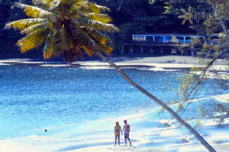 Фото отеля Radisson Plaza Resort Tahiti 5* о. Таити Французская Полинезия пляж