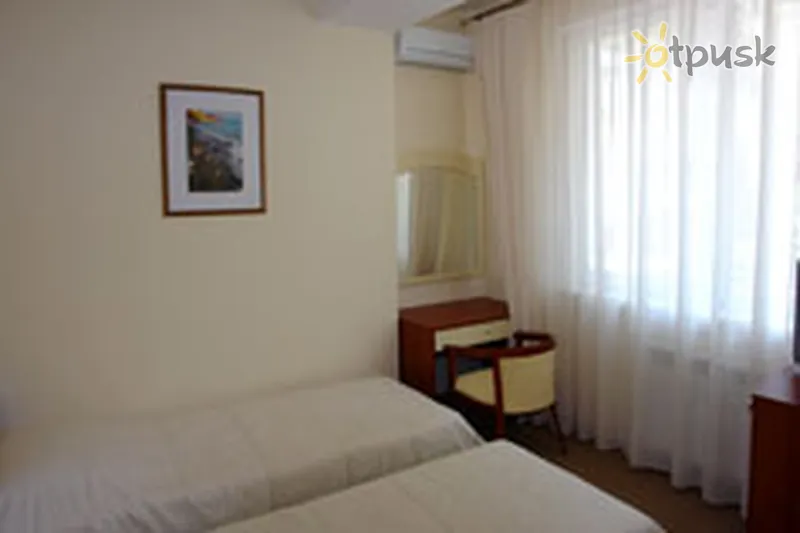 Фото отеля Коралл 3* Ялта Крым номера