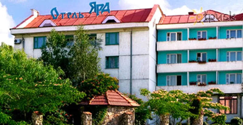 Фото отеля Ярд 3* Севастополь Крым экстерьер и бассейны