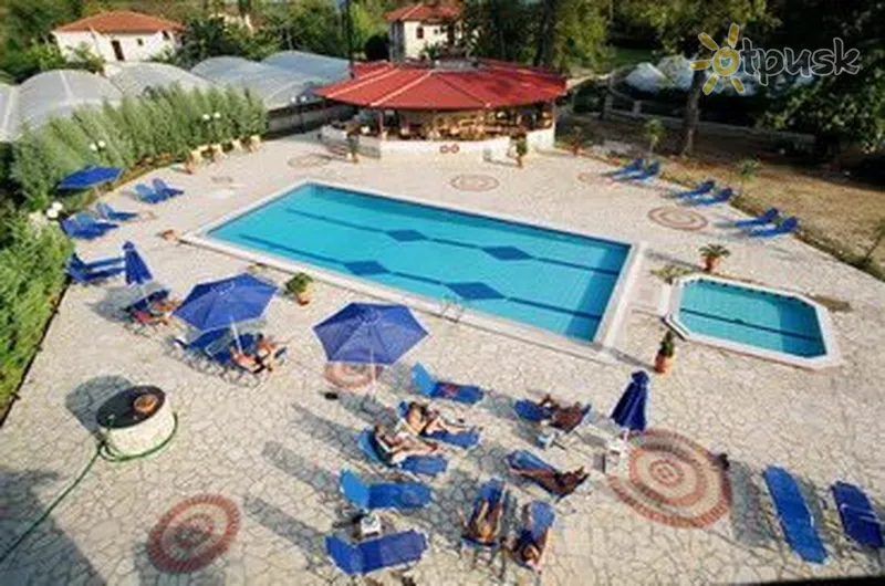 Фото отеля Byzantion 3* Igoumenitsa Grieķija ārpuse un baseini