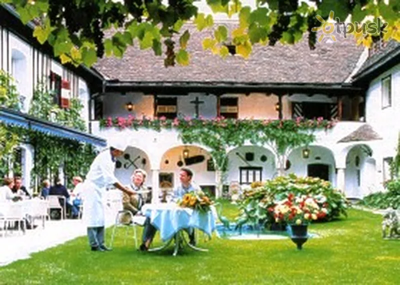 Фото отеля Schloss Leonstain 4* Каринтия Австрия экстерьер и бассейны
