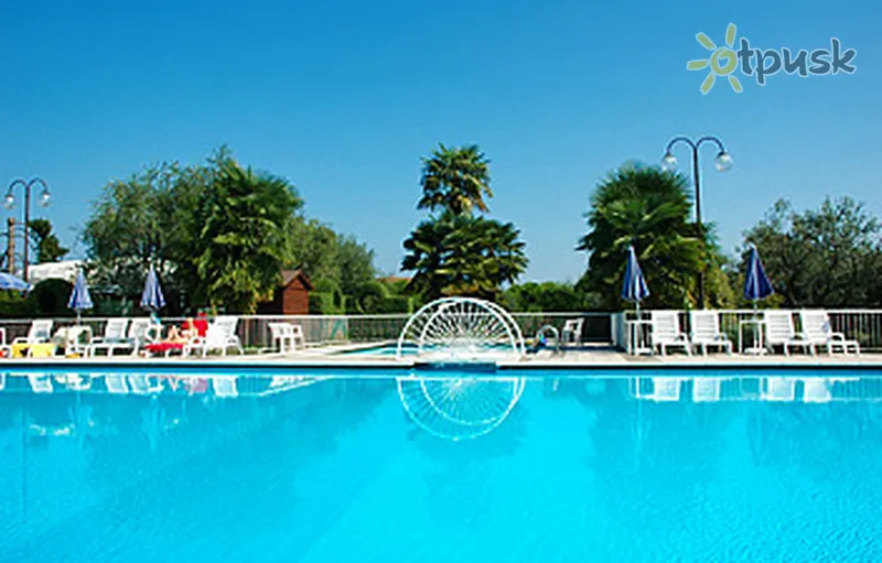 Фото отеля Villa Maria Residence 4* Оз. Гарда Італія екстер'єр та басейни