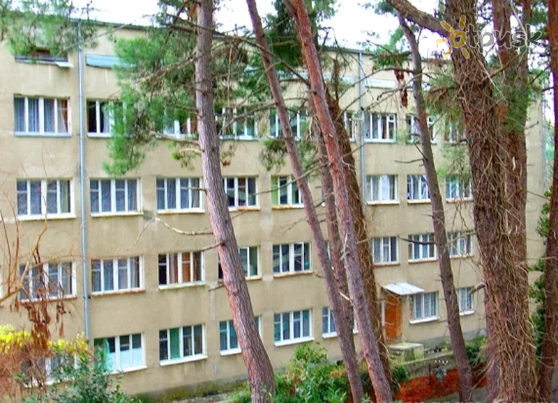Фото отеля Парус (бывшая "Касатка") 2* Pitsunda Abhāzija ārpuse un baseini