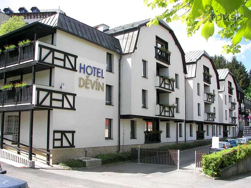 Фото отеля Devin 3* Маріанське-Лазне Чехія екстер'єр та басейни