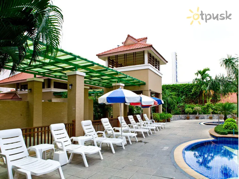Фото отеля Eastern Grand Palace 3* Паттайя Таїланд екстер'єр та басейни