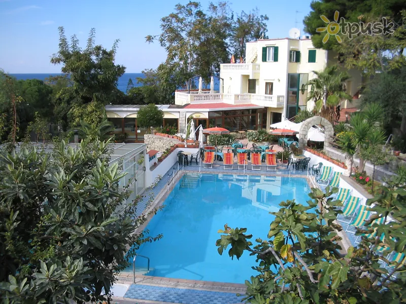 Фото отеля Albergo Villa Hibiscus 3* par. Ischia Itālija ārpuse un baseini