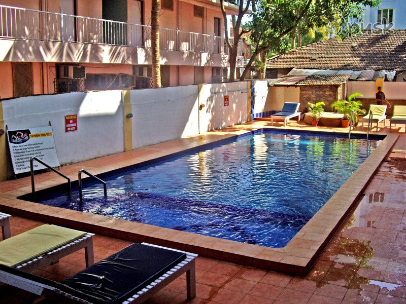 Фото отеля Rahi Coral Beach Resort 2* Северный Гоа Индия экстерьер и бассейны