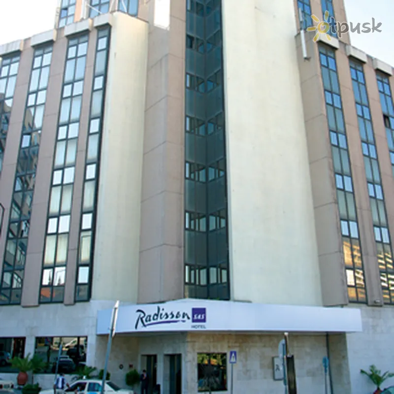 Фото отеля Radisson Blu Hotel 4* Лиссабон Португалия экстерьер и бассейны