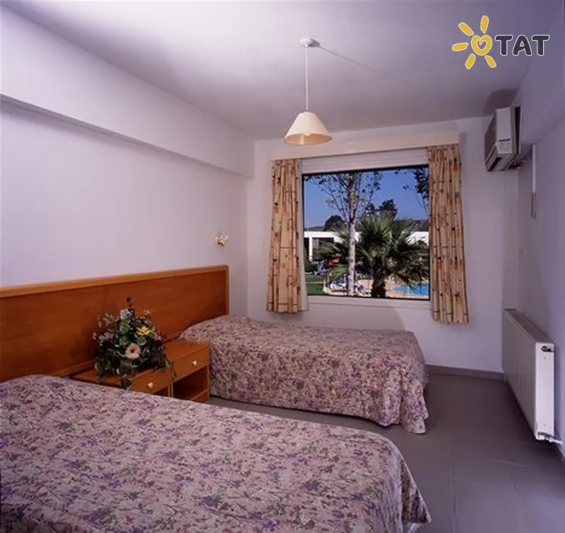 Фото отеля Iphigenia Apartments 3* Айя Напа Кіпр номери