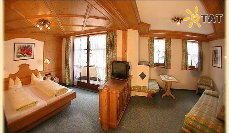 Фото отеля Piz Tasna 4* Ішгль Австрія номери