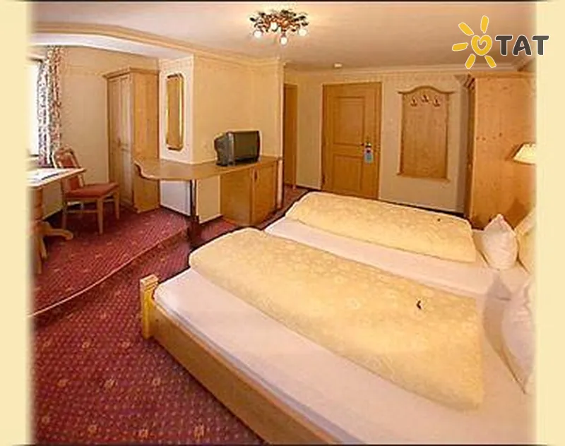 Фото отеля Piz Tasna 4* Ішгль Австрія номери