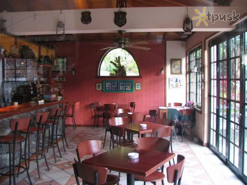Фото отеля Aldeia da Fonte 3* Мадалена (о. Пику) Португалия бары и рестораны