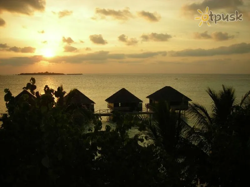 Фото отеля Vadoo Island Resort 3* Pietų Malės atolas Maldyvai išorė ir baseinai