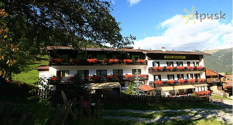 Фото отеля Miramonti Hotel 3* Val di Fassa Itālija ārpuse un baseini