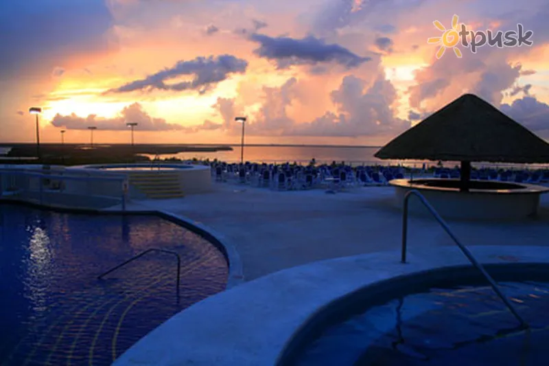 Фото отеля Seadust Cancun Family Resort 5* Kankuna Meksika ārpuse un baseini