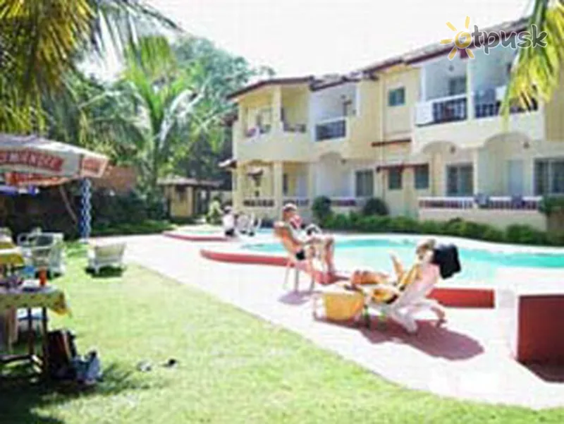 Фото отеля Lua Nova Hotel 2* Північний Гоа Індія екстер'єр та басейни