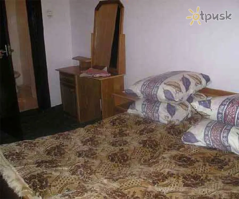 Фото отеля Киев 3* Черновцы Украина