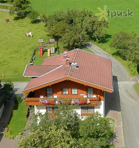 Фото отеля Feriendorf Ponyhof Hollaus 3* Zalcburga Austrija ārpuse un baseini