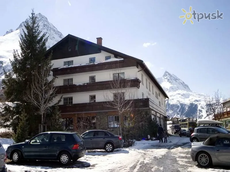 Фото отеля Alpenrose 3* Галтюр Австрия экстерьер и бассейны