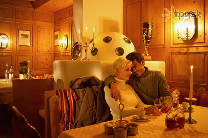 Фото отеля Montana Hotel & Chalet 4* Leh Austrija bāri un restorāni