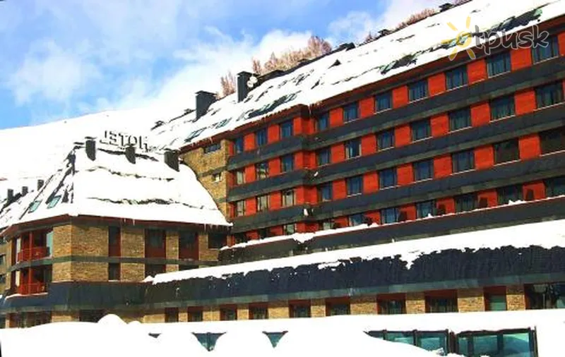 Фото отеля Val de Neu Baqueira Hotel 5* Бакейра-Берет Испания экстерьер и бассейны