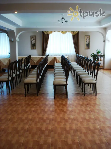Фото отеля Red Royal 4* Краснодар росія лобі та інтер'єр