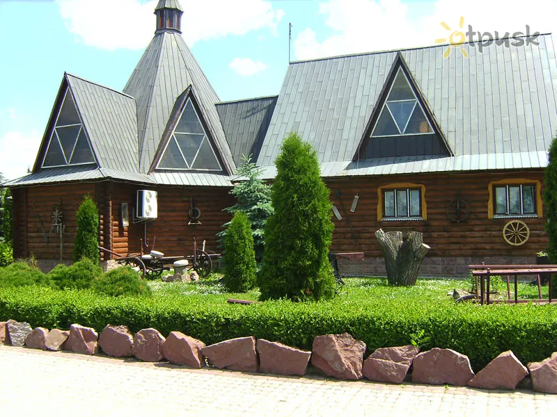 Фото отеля Затишок 3* Чертков (Чортков) Украина экстерьер и бассейны