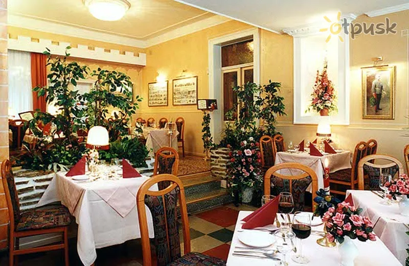 Фото отеля Schlosshotel Oth 4* Баден Австрия бары и рестораны