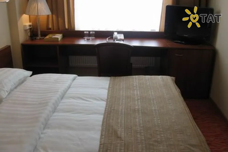 Фото отеля Максима Панорама 3* Москва росія номери