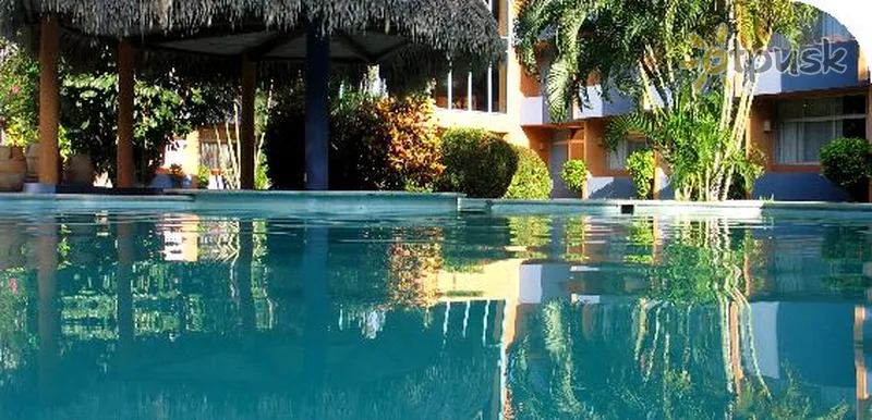 Фото отеля Calli 3* Теуантепек Мексика экстерьер и бассейны